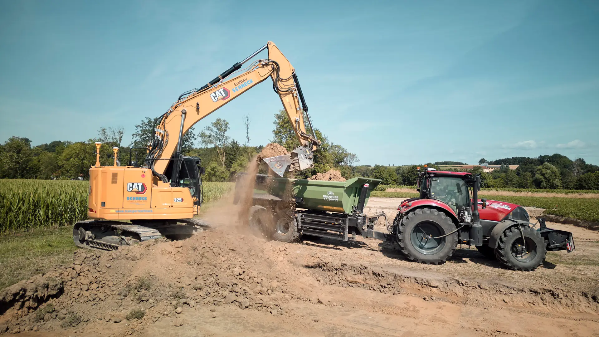 Bagger von Schneck bei Erdarbeiten